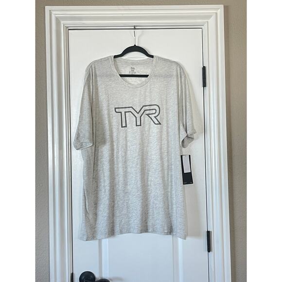 NWT TYR Men’s T-shirt Gray Short Sleeve 2XL - Picture 1 of 5